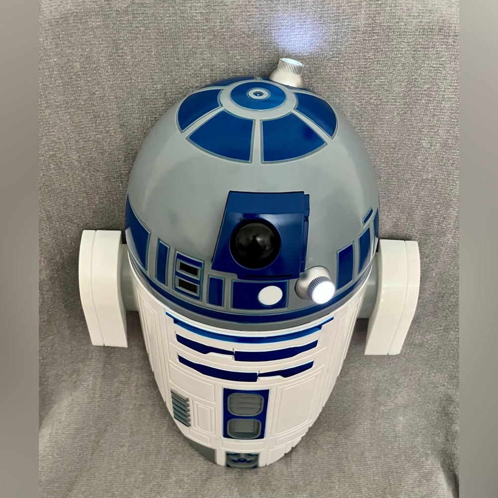 Star Wars R2-D2 LED Wall Mount Night Light Room Decor - Picture 9 of 12